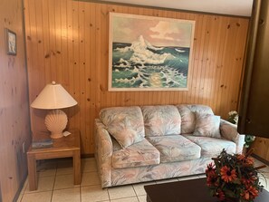 Televisión de pantalla plana y impresora 