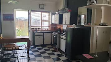 Fridge, microwave, oven, coffee/tea maker