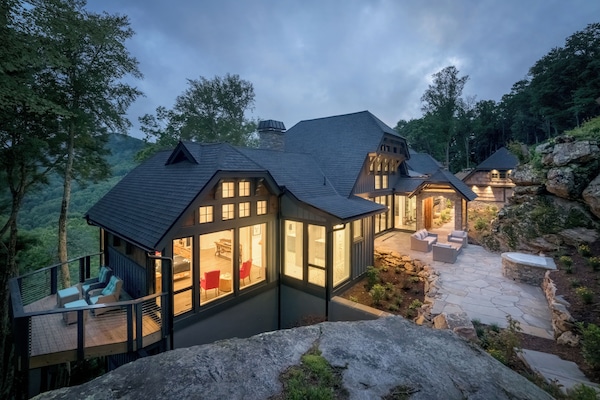 Bouldercrest at Eagles Nest