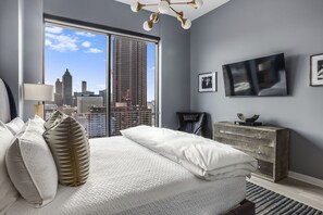 2 bedrooms, iron/ironing board, free WiFi, bed sheets - Sunset Boulevard by Atlanta Luxury Rentals (Atlanta)