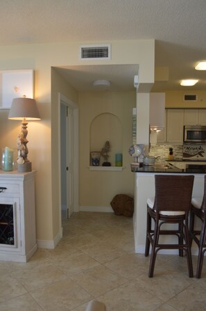 Fridge, microwave, oven, stovetop - Beach Colony West Penthouse - Incredible Beach Front Views in Navarre Beach (Navarre)