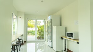 Food and drink - The Willing Hotel and Residence (Bangkok)