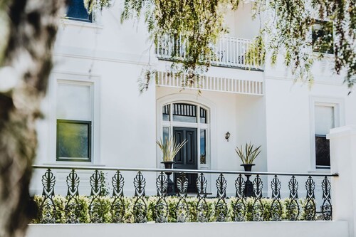 Campbell House 1882 - Group Holiday Destination, Campbell House 1882 - Group Holiday Destination