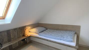 3 Schlafzimmer, Reisekinderbett, WLAN, BettwÀsche