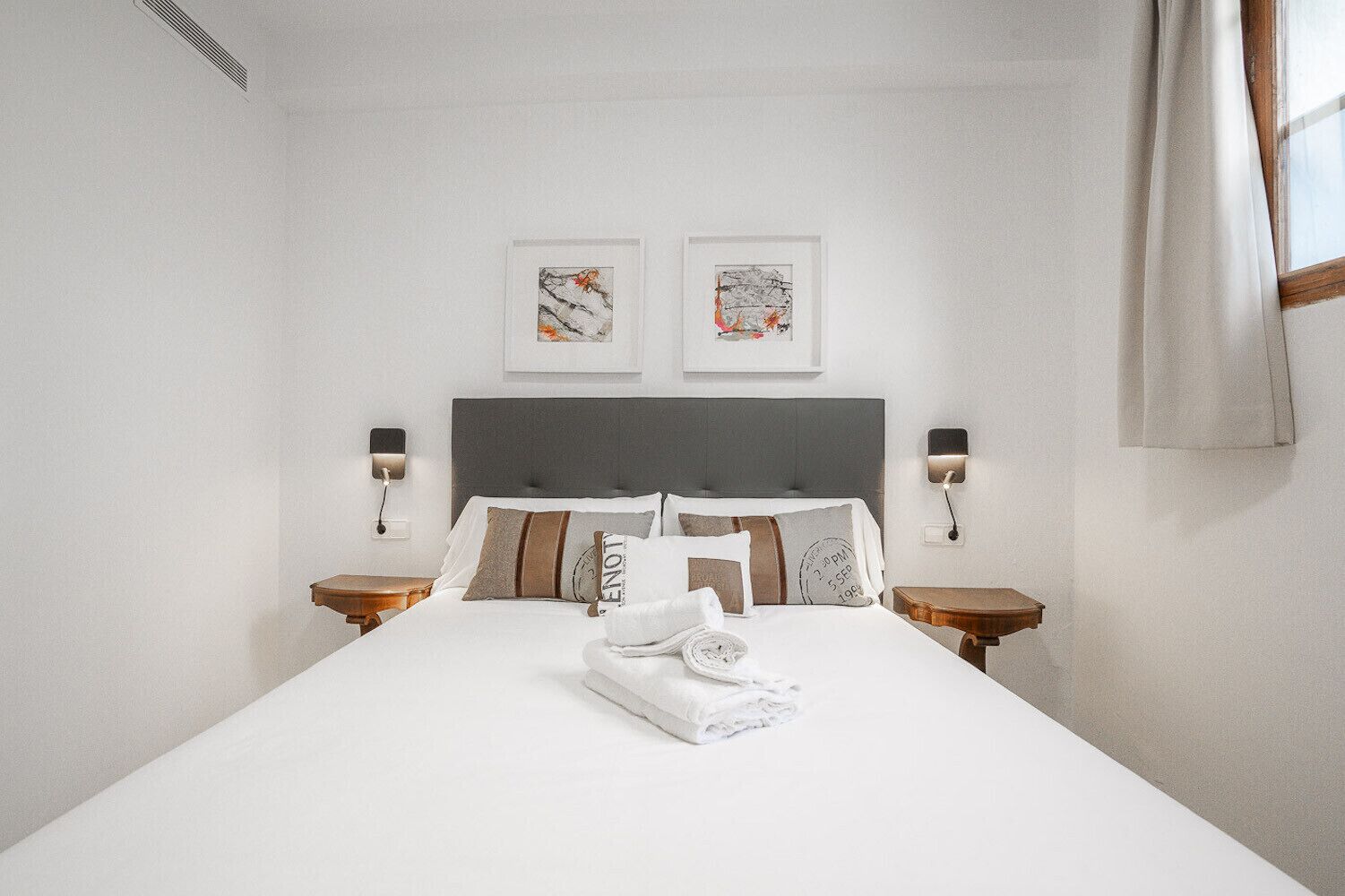 1 dormitorio, tabla de planchar con plancha, wifi gratis y ropa de cama