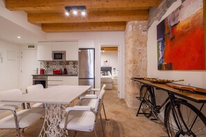 Dining - VINTAGE PALMA PALACE (SUPERIOR 3) by Priority (Palma de Mallorca)