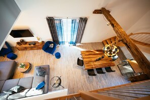 Smart-tv, videospelletjes, een dvd-speler en boeken