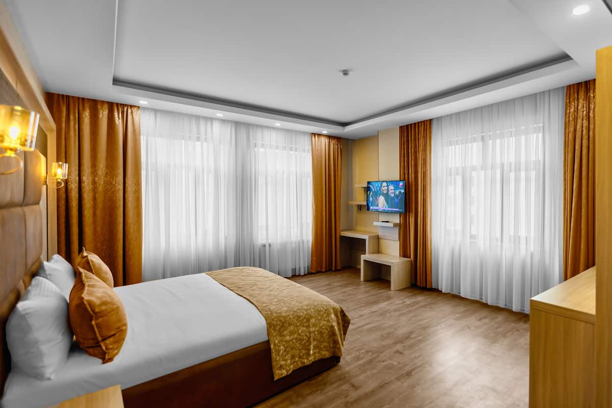 1 bedroom, minibar, in-room safe, desk