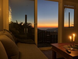 TV - Casa Cada
Stunning 1 Bedroom Cabin with Private Pool and BBQ Perfect for Couples (Cómpeta)