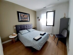 3 chambres, fer et planche Ă repasser, Wi-Fi, draps fournis