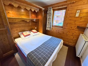 1 Schlafzimmer, Bügeleisen/Bügelbrett