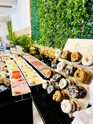 Daily buffet breakfast (PLN 79 per person) - Amber Park Hotel & SPA (Rewal)