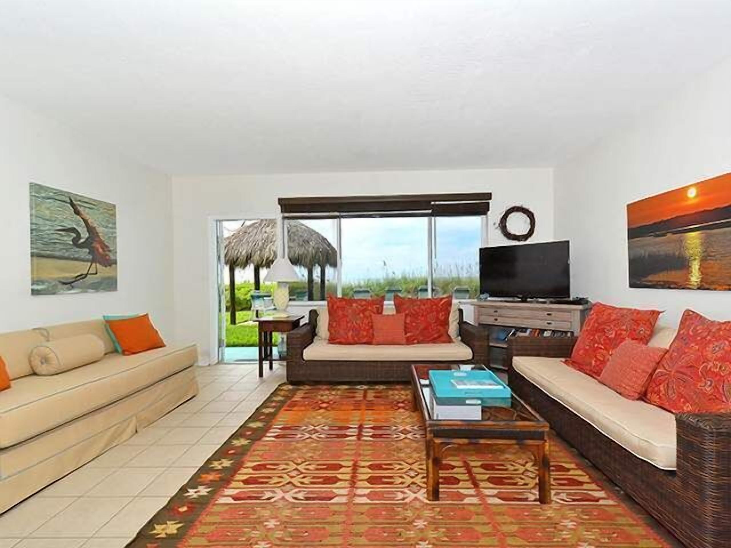 212 ONE-BEDROOM - Diplomat Beach Resort