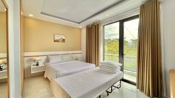 Minibar, desk, iron/ironing board, free WiFi