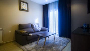 40-tums platt-tv med satellitkanaler och tv