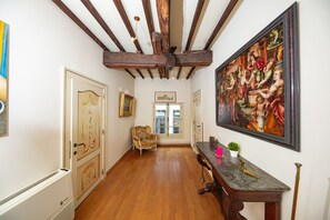 Hallway - Unique Apartment In Historic Mansion (Antwerp)
