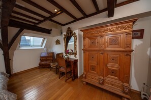 Apartamento design | Individualmente decorados, individualmente mobiliados, berços grátis