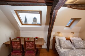 Design Apartment | Individually decorated, individually furnished, free cribs/infant beds - Unique Apartment In Historic Mansion (Antwerp)