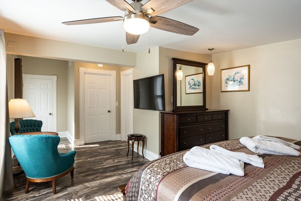 3 bedrooms, iron/ironing board, free WiFi, bed sheets