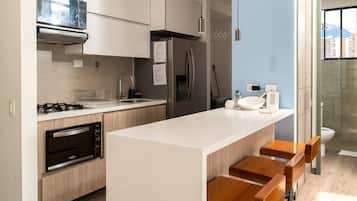 冰箱、微波炉、炉灶、洗碗机