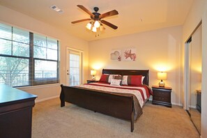 3 bedrooms, iron/ironing board, WiFi, bed sheets