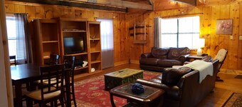 Cozy waterfront cabin on 20 acres