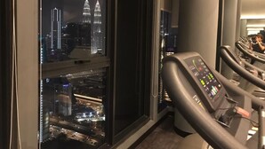 Gym - DvSuite (Kuala Lumpur)