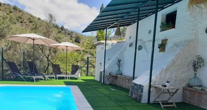 Farmhouse Allalante Montes de MĂĄlaga