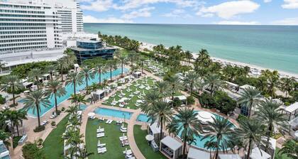 Junior Suite au Fontainebleau Hotel Miami Beach.