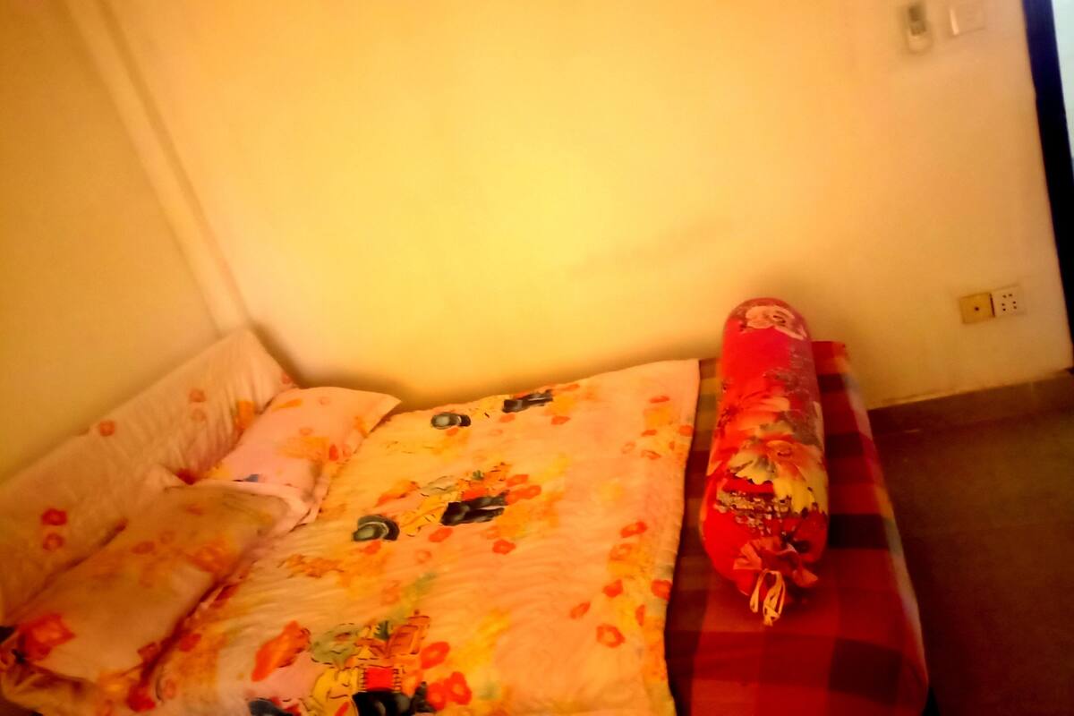 컴포트 공용 도미토리 | 책상, 다리미/다리미판, 무료 WiFi, 각각 다르게 가구 비치