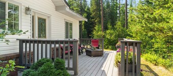 The Hillside House located 8 miles from west entrance to Glacier National Park