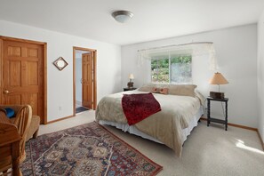 3 chambres, coffres-forts dans les chambres, bureau