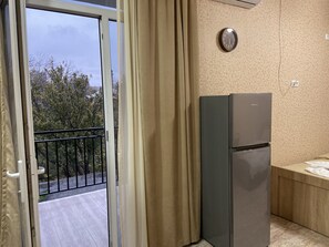 Family Apartment, Garden View (6) | Living area - Apart Hotel 25 (Tbilisi)