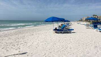 Sulla spiaggia