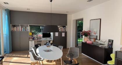 Villa Zonnehof, in the center of Leiden, with a large garden, 30 minutes from Amsterdam