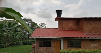 Magnifique maison de campagne dans la table cundinamarca, Ă seulement 1h 20 min de Bogota