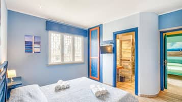 5 slaapkamers, reisbedje, beddengoed