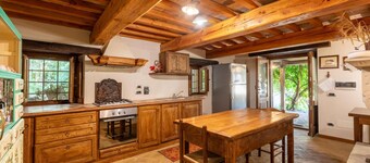 Stunning home in Pieve Santo Stefano