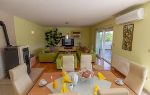 Interior - Lovely home in Donji Prolozac (Donji Prolozac)