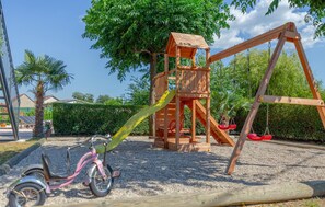 Children's area - Lovely home in Donji Prolozac (Donji Prolozac)