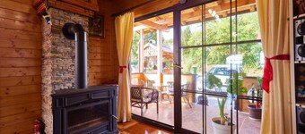 Awesome home in Donja Zelina with WiFi