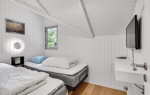 4 bedrooms, free WiFi