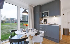 Kühlschrank, Herdplatte, Geschirrspüler
