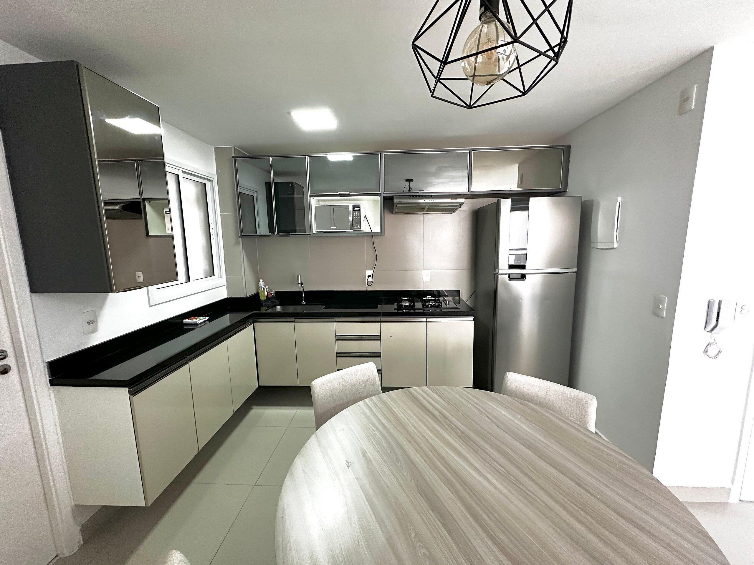 Apartment | Private kitchen | Fridge, microwave, coffee/tea maker, cookware/dishes/utensils