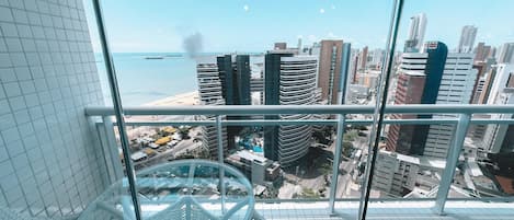Elite Apartment, 2 Bedrooms, Partial Ocean View | Property grounds