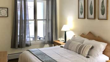 1 habitación, tabla de planchar con plancha, wifi gratis y ropa de cama