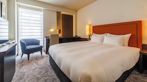 Daunenbettdecken, Zimmersafe, Schreibtisch