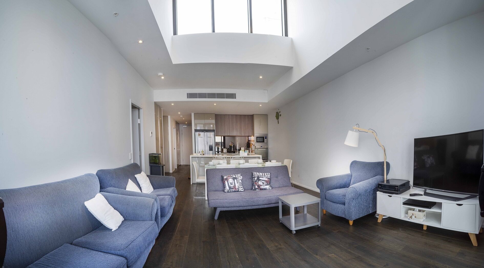 Luxurious 3 Bedroom Apartment in Mascot Central