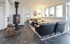 Fireplace, DVD player