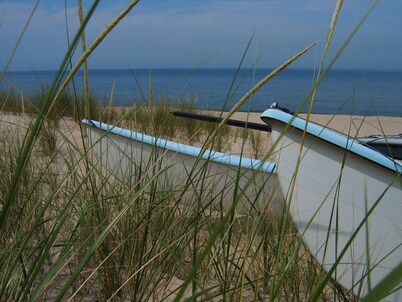 Walk to Lake Michigan Beach from Cottage in the Woods - *Seaside Fired Smores*
